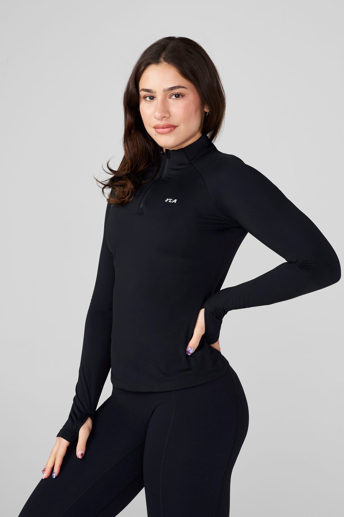 W5160 - Velocity Pullover - Black