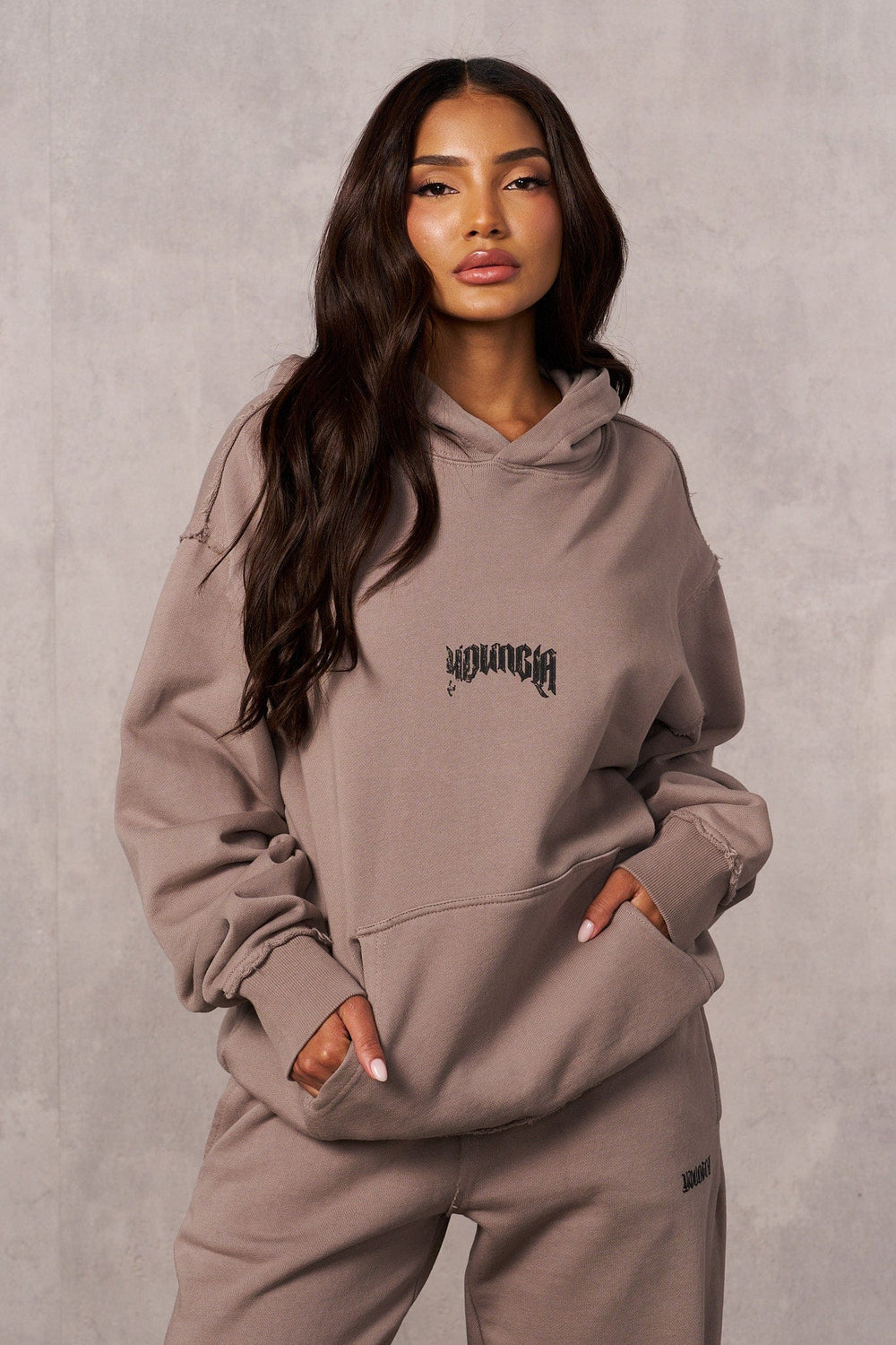 W549 Rebel Hoodie - Deep Taupe