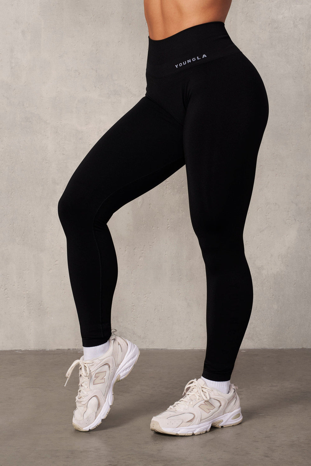 W220 - Core Seamless Leggings - Black