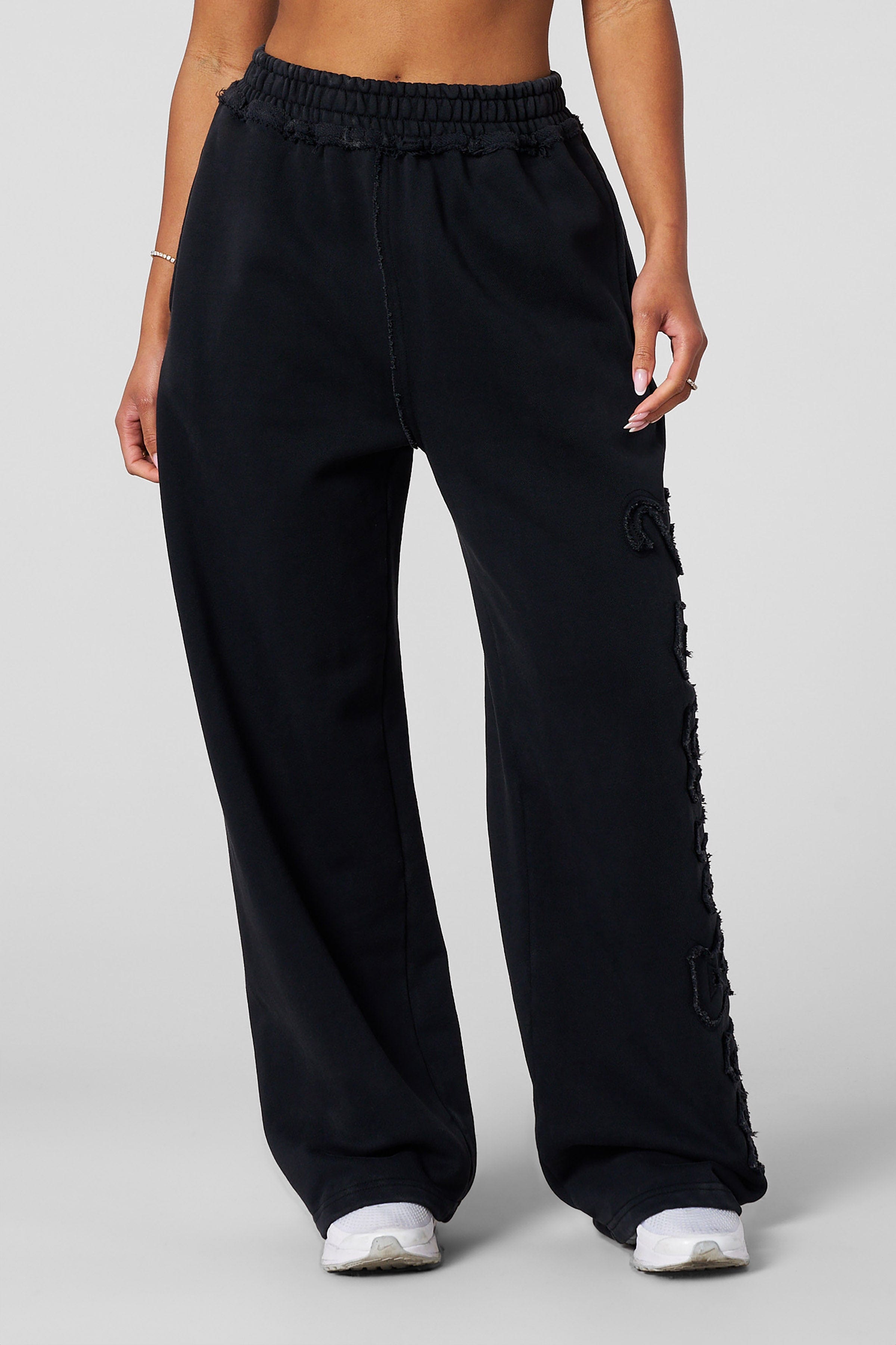 W234 After Dark Joggers - Black