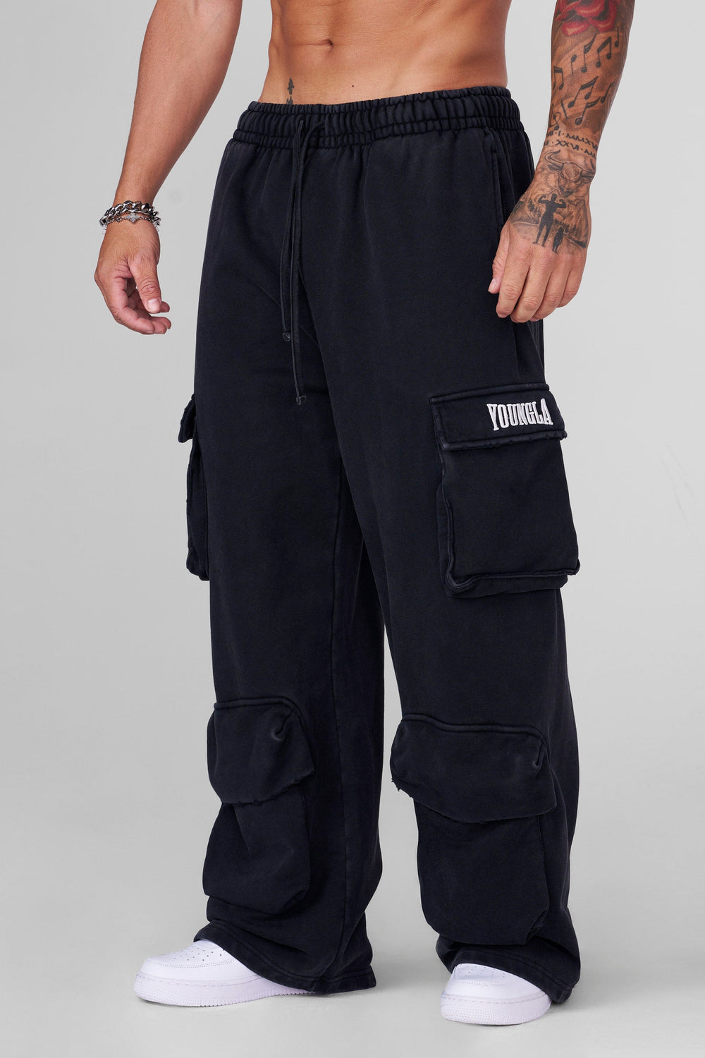 2033 - Heritage Cargo Sweats - Black