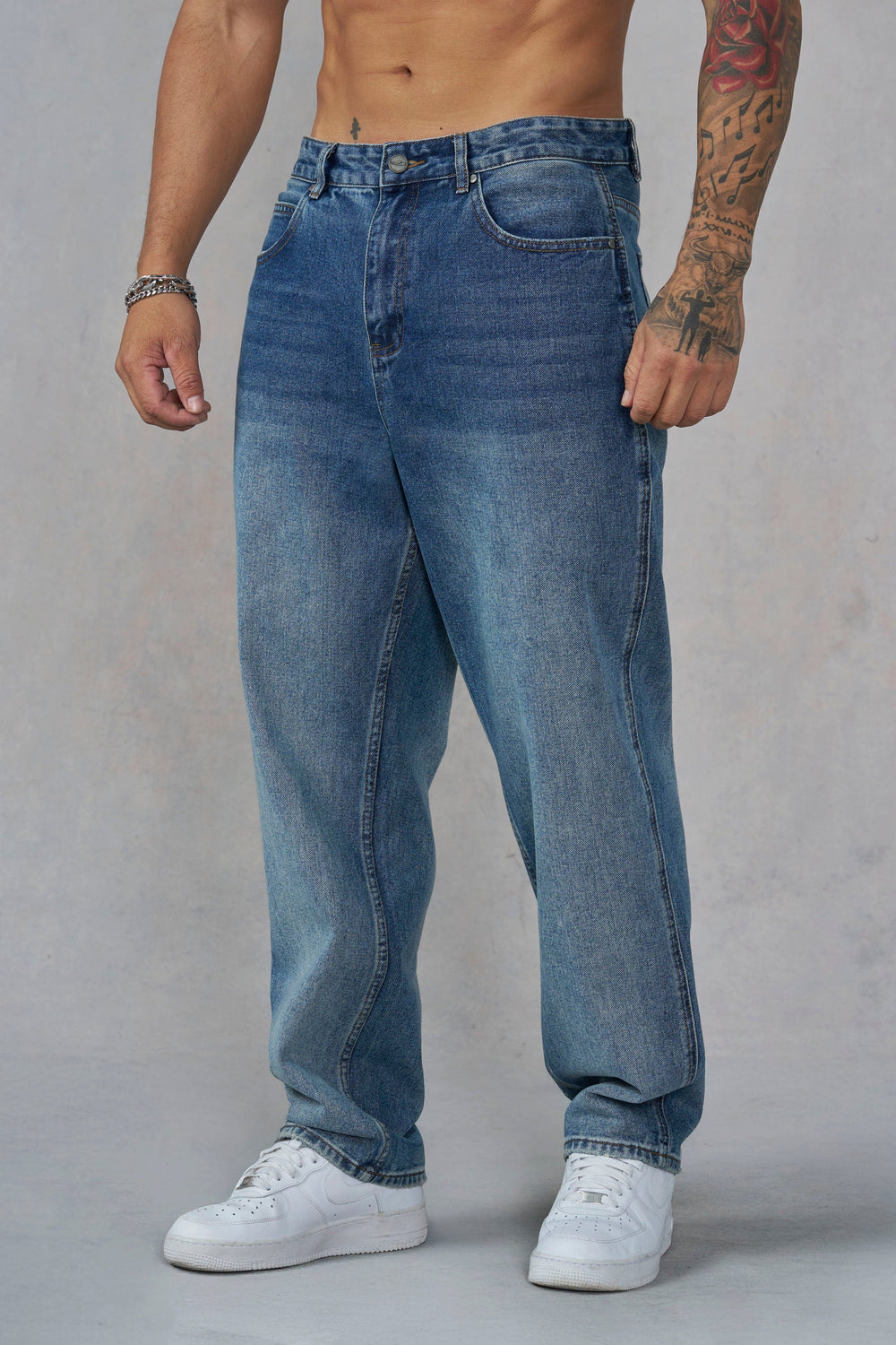 6052 - Straight Cut Jeans - Navy Wash