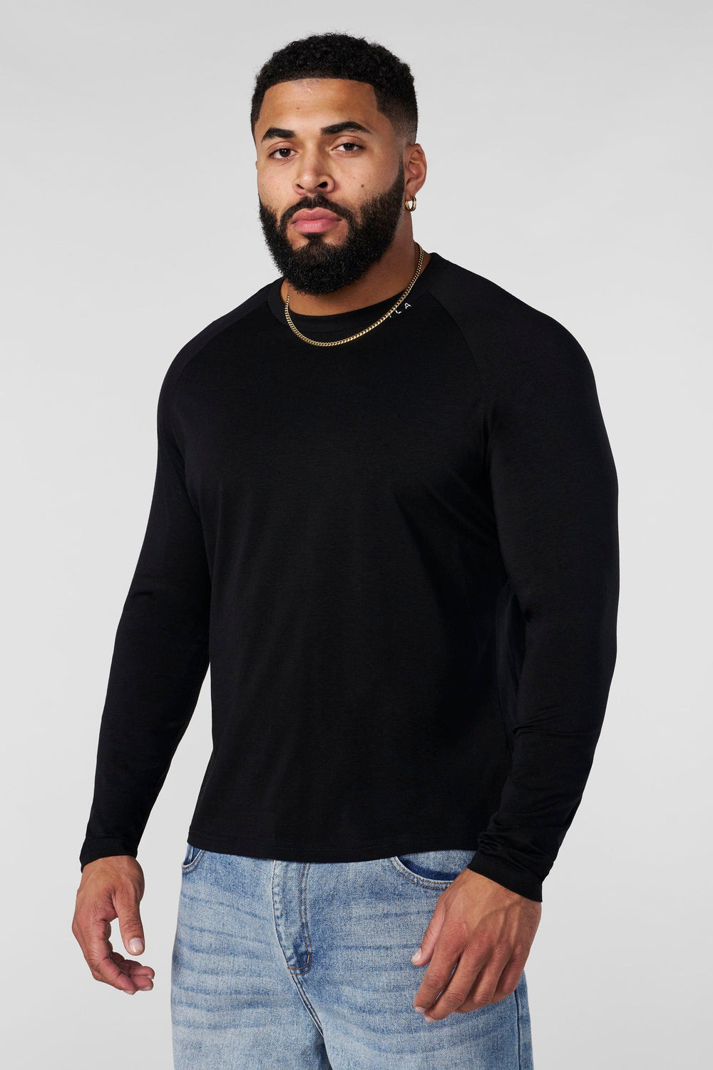 8033 - AeroTech Longsleeves - Black