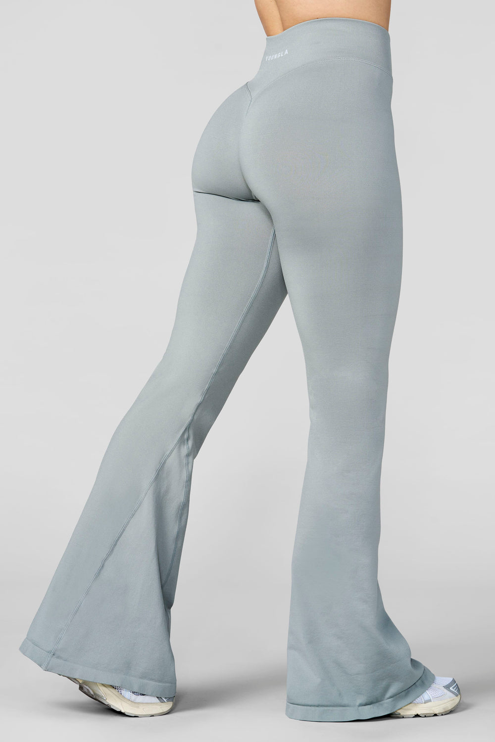 W2206 - Curve Seamless Flare Leggings (Reg) - Grey