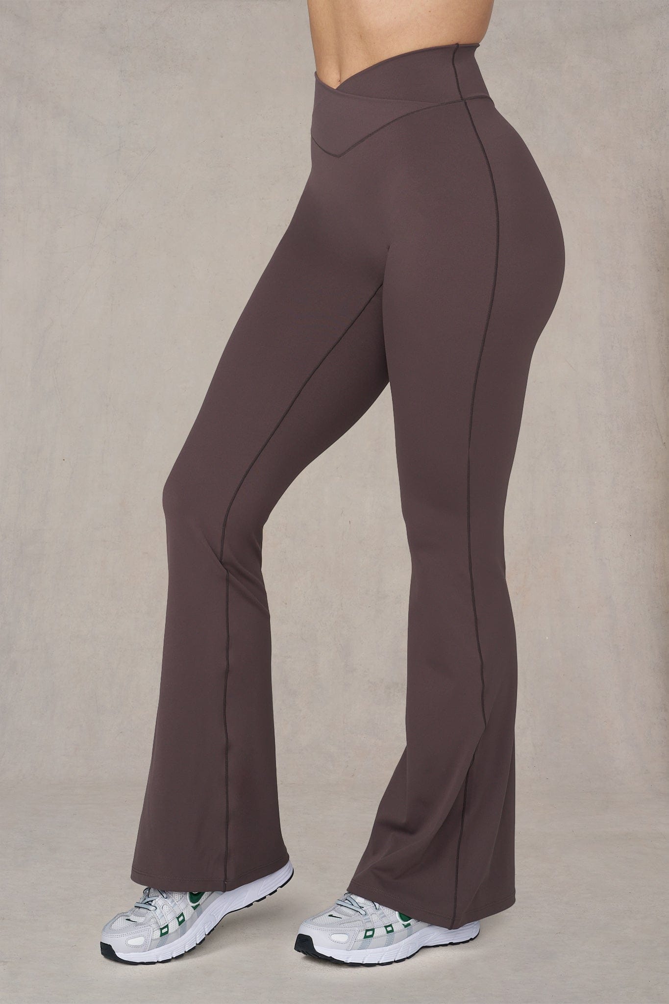W288 - Vital Flare Leggings (Short) - Brown